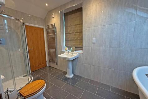 Cottage bathroom