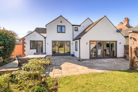 Patio and Rear As...
