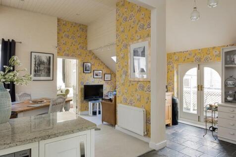 Kitchen With Door...