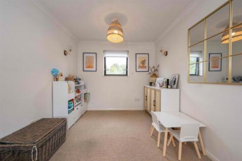 100925   21 Old Post Office Lane Corsham    003.jp