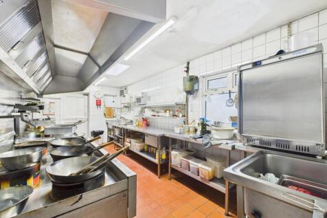 CAM02909G0-PR0430-STILL012