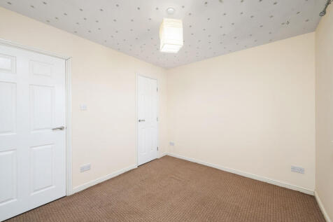 2-4 Thornbridge C...