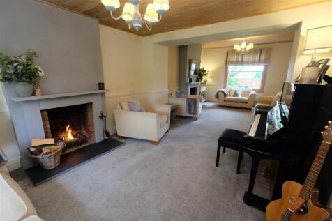 38 Middle Road, Kingswood, Bristol BS15 4XH House 
