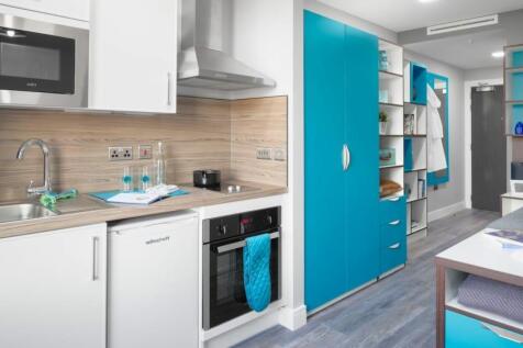 Spacious kitchen