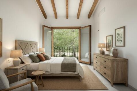 reverted-enhanced-staging-bedroom-rustic