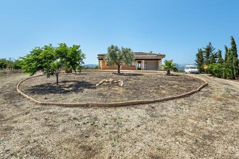 country-estate-for-sale-Sencelles-Living-Blue-Mallorca (2)