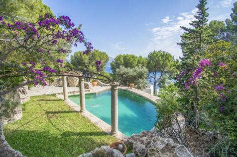SPECTACULAR VILLA LOCATED IN FORMENTOR WITH AMAZING SEA VIEWS 