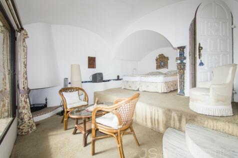 SPECTACULAR VILLA LOCATED IN FORMENTOR WITH AMAZING SEA VIEWS 