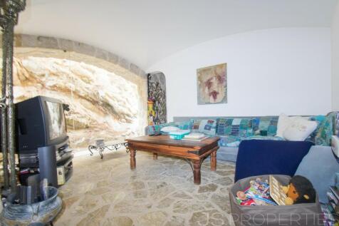 SPECTACULAR VILLA LOCATED IN FORMENTOR WITH AMAZING SEA VIEWS 