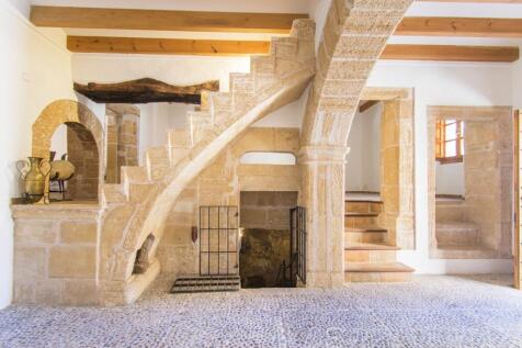 TOWN HOUSE IN ALCUDIA