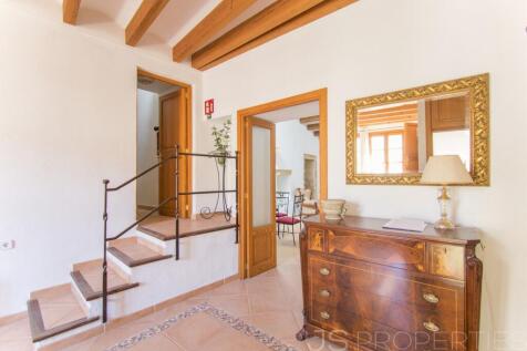 TOWN HOUSE IN ALCUDIA