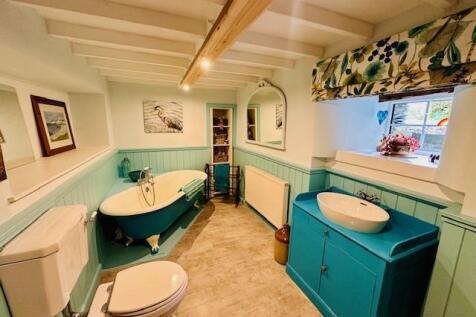 En Suite Bathroom