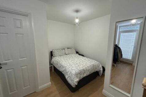 WhatsApp Image 2025-