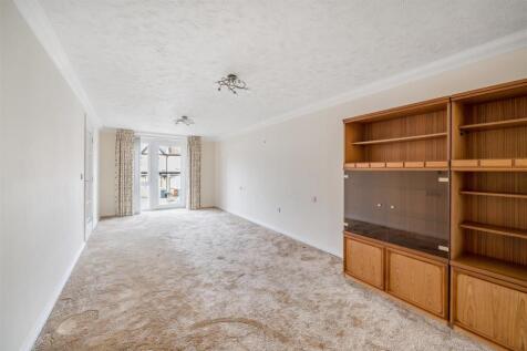 Living Room.JPG