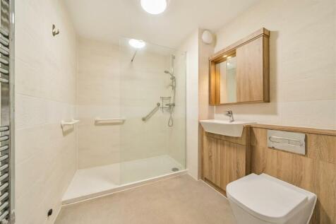 Shower Room.jpg