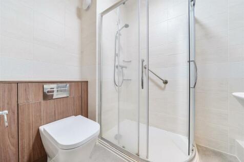 Shower Room.jpg