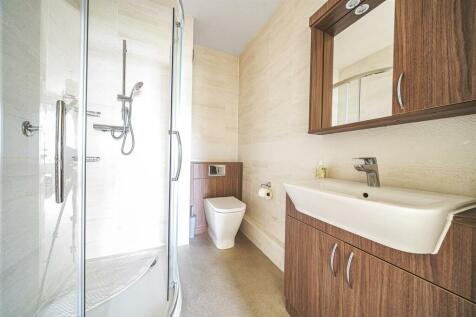 Shower Room.jpg