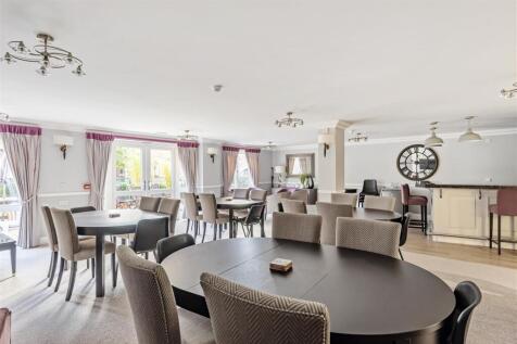 Owners Lounge (2).JPG