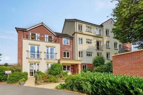 Holyshute Lodge (2).jpg