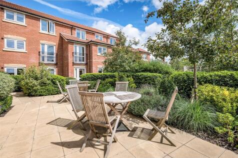 Owners Patio Area.jpg