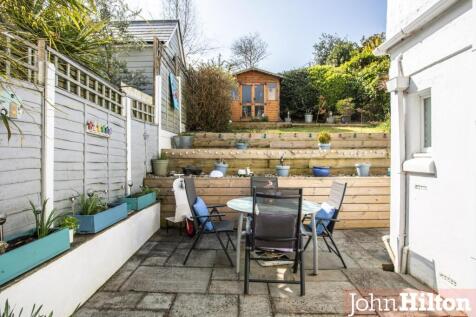 Goldstone Crescent-15.jpg