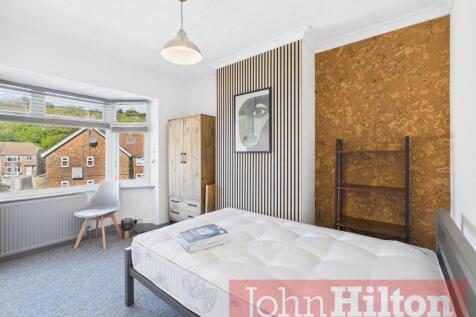 CAM02534G0-PR0584-STILL001 (1).jpg