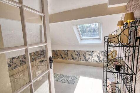 Dressing Room/ Home Office