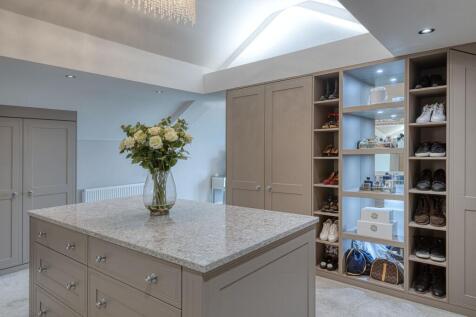 Principle Dressing Room