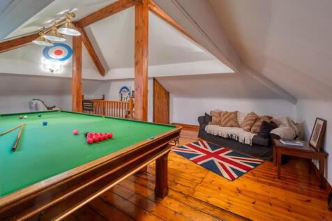 Loft/Games Room