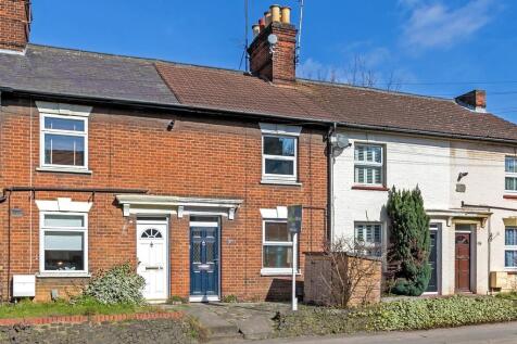 2 Bedroom Houses For Sale in Hitchin, Hertfordshire - Rightmove