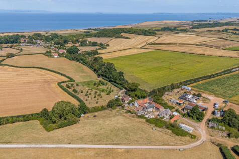 1341704-1-68a895b...