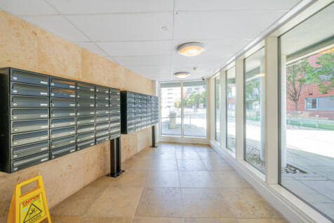 1356759-21-68d19f...