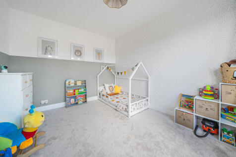 1356927-5-68d1a17...