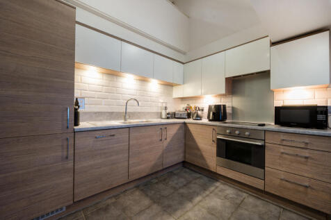 1362987-11-68f665...