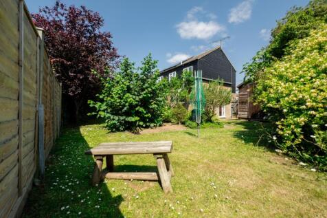 20250616111001 - IMG_9378 - 1 Capel Close