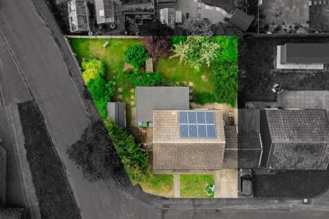 20250616175937 - 1 Capel Close.02_00_15_07.Still00