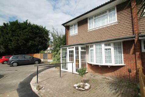 3 bedroom houses to rent in redbridge, ilford, essex - rightmove