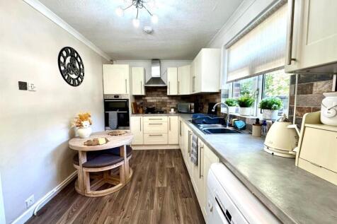 WhatsApp Image 2025-09-26 at 14.00.24 (3).jpeg