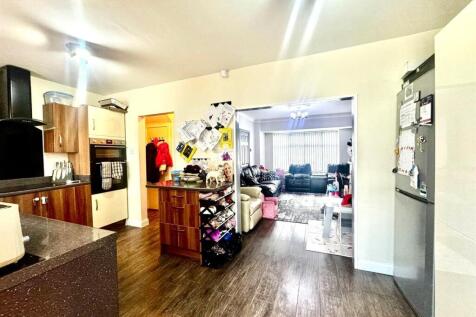 WhatsApp Image 2025-10-24 at 11.56.41 (1).jpeg