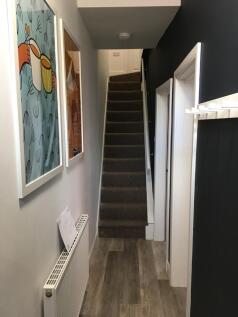 Hallway 1.jpg