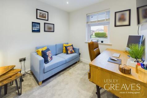 Bedroom Three/Off...