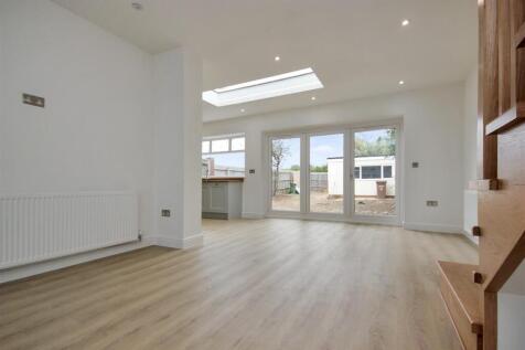 open plan living area 1.JPG