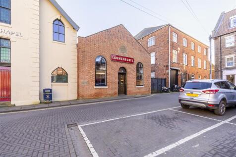 Launchburys (Pump Square, Boston)-11.jpg