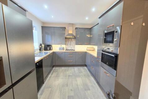 FAMILY KITCHEN/DINER/LIVING