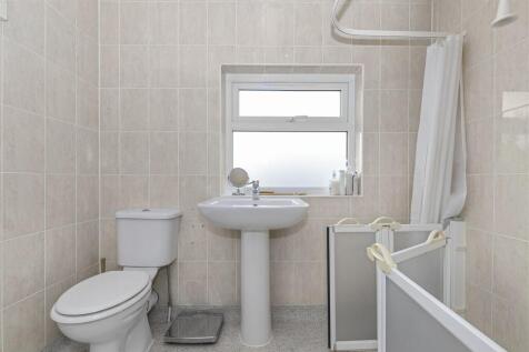 Shower 1.jpg