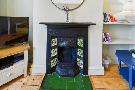 CAM02089G0-PR0495...