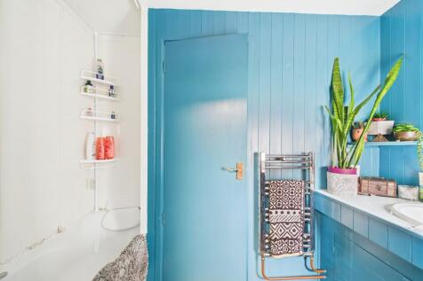 CAM02089G0-PR0527...