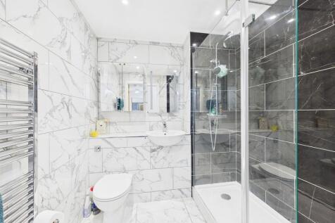 CAM03974G0-PR0190...