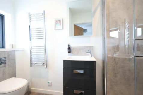 Principal Bedroom En Suite
