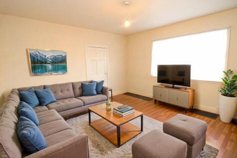 Lounge - STAGED